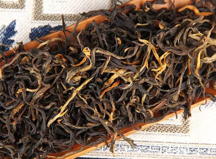 Black tea, Dark tea, Pu'er tea, Chinese tea, milk tea, how to choose good tea, how to brew good and fragrant.