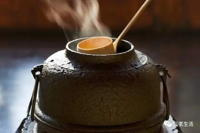 Drinking tea in winter is just right 3 640 1 YM&T