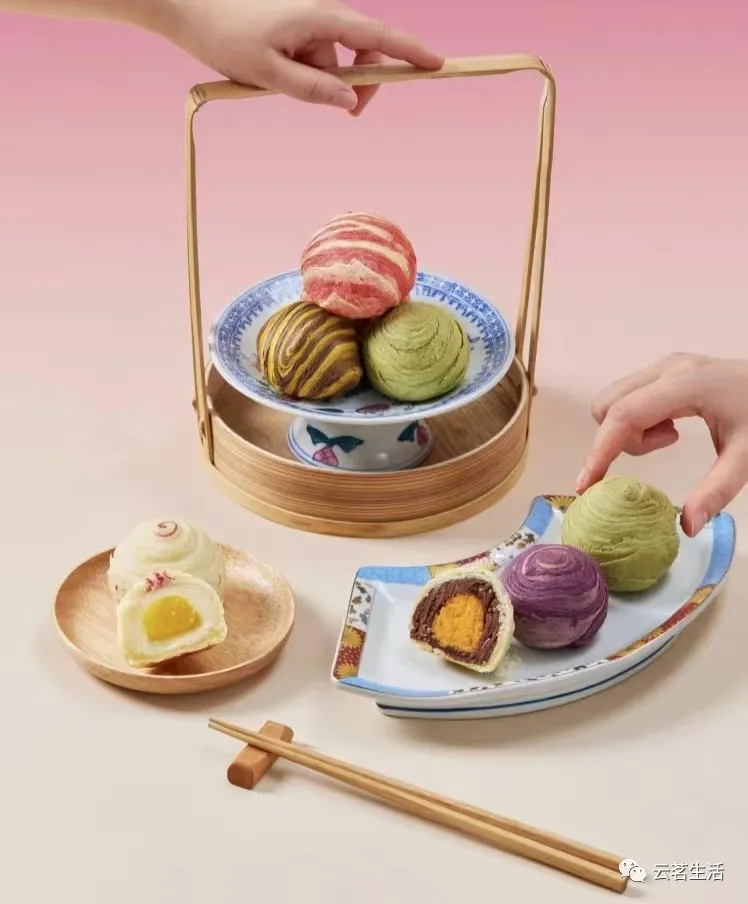 Tea snacks should be paired this way to have flavor. 3 640 8 YM&T