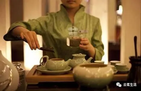 Why does the tea taste bad when brewed? 1 Brewing tea is easier