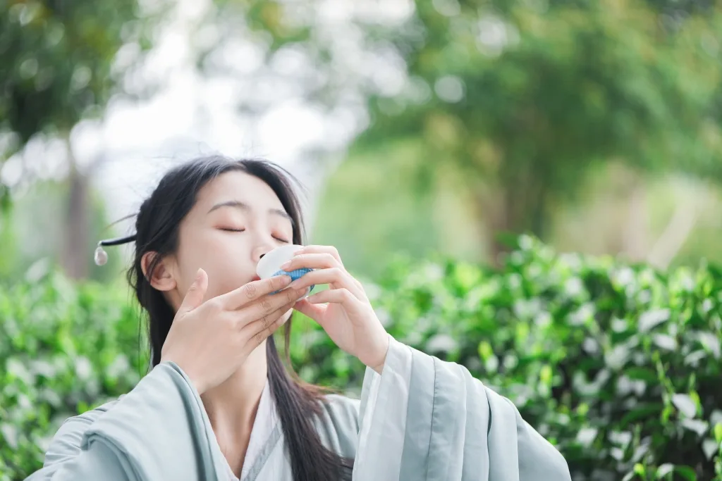 Why can tea both make people alert and help them relax? 1 1689755098958179 YM&T